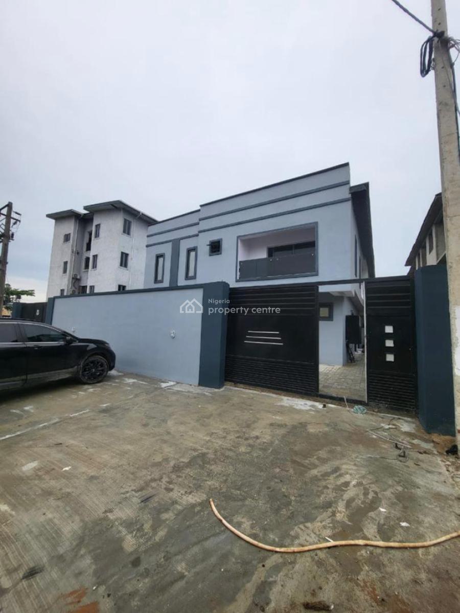 4 Bedroom Terrace Duplex with  Bq, Atlantic View Estate, Lekki, Lagos, Flat / Apartment for Sale