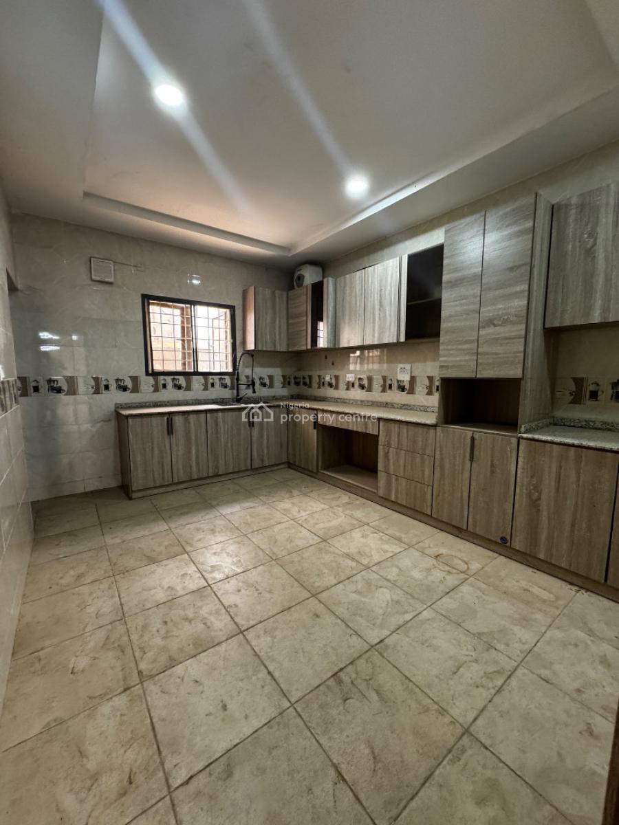 Newly Built Spacious 4 Bedrooms Terrace Duplex with Boys Quarter, Jahi Gilmore, Jahi, Abuja, Terraced Duplex for Sale