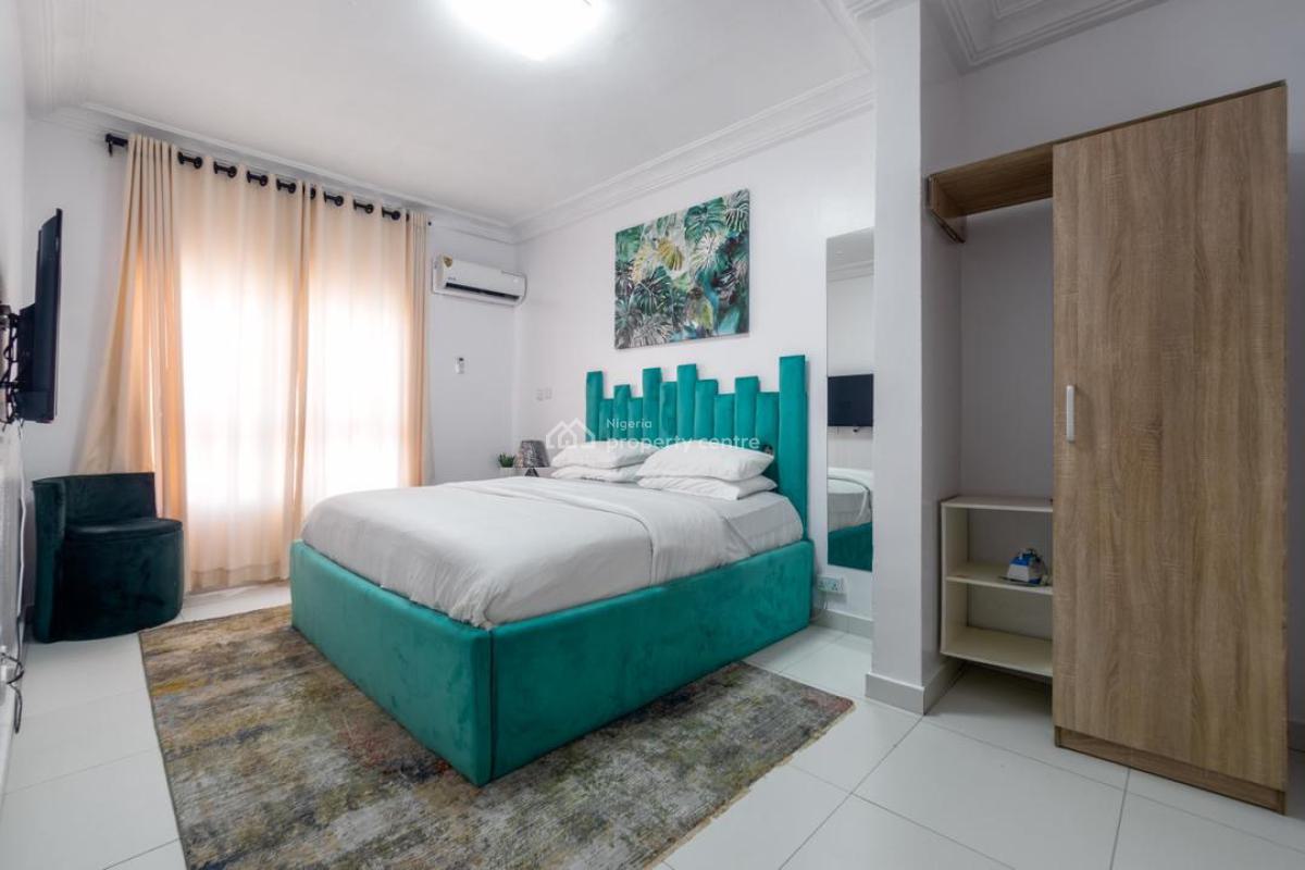 Beautiful One Bedroom Apartment with a Private Cinema, Maben Estate By Northern Foreshore, Chevron Drive, Lekki Phase 2, Lekki, Lagos, Flat / Apartment Short Let