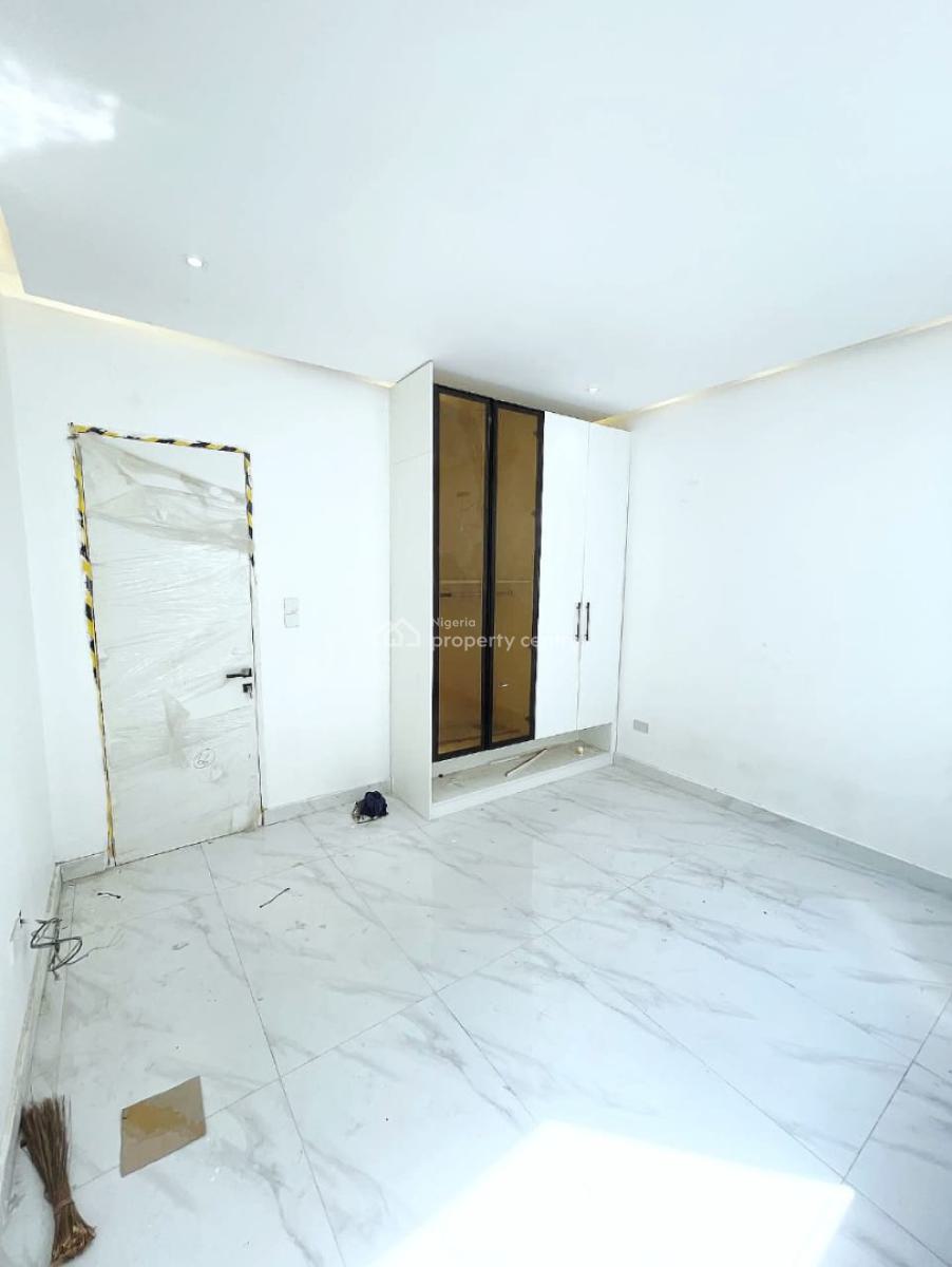 Luxury & Serviced 2-bedroom Apartment, Lekki Phase 1, Lekki, Lagos, Flat / Apartment for Sale