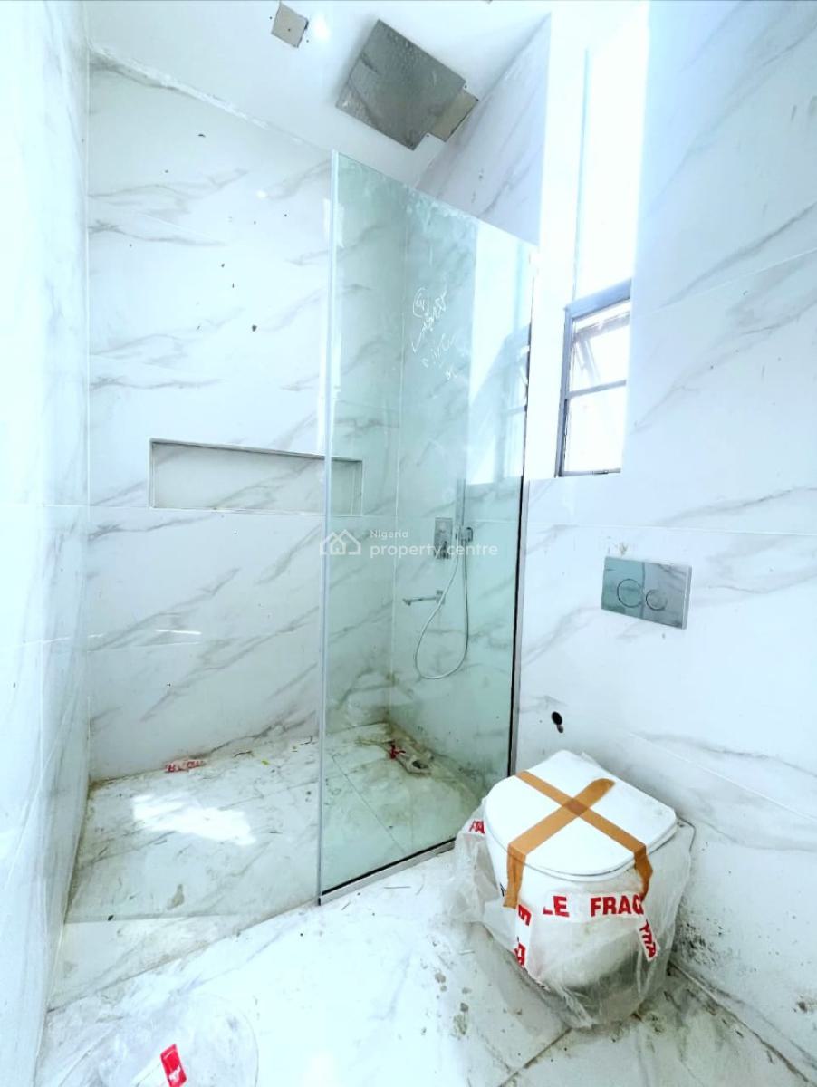 Luxury & Serviced 2-bedroom Apartment, Lekki Phase 1, Lekki, Lagos, Flat / Apartment for Sale