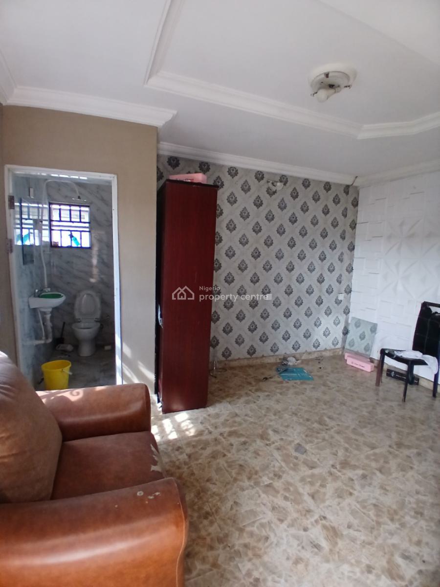 a Standard 3 Bedroom Apartment, Abraham Adesanya Estate, Lekki Phase 2, Lekki, Lagos, Flat / Apartment for Rent