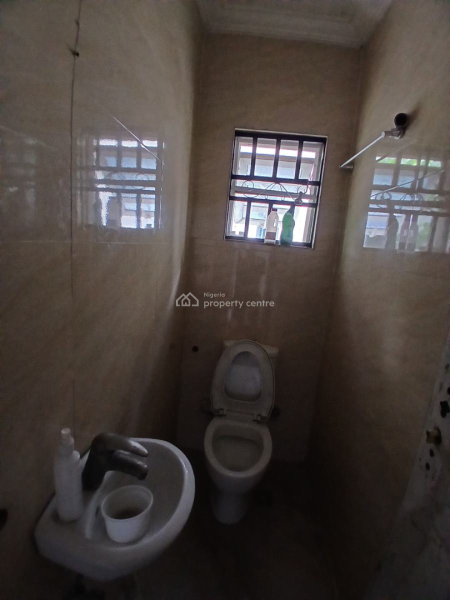 a Standard 3 Bedroom Apartment, Abraham Adesanya Estate, Lekki Phase 2, Lekki, Lagos, Flat / Apartment for Rent