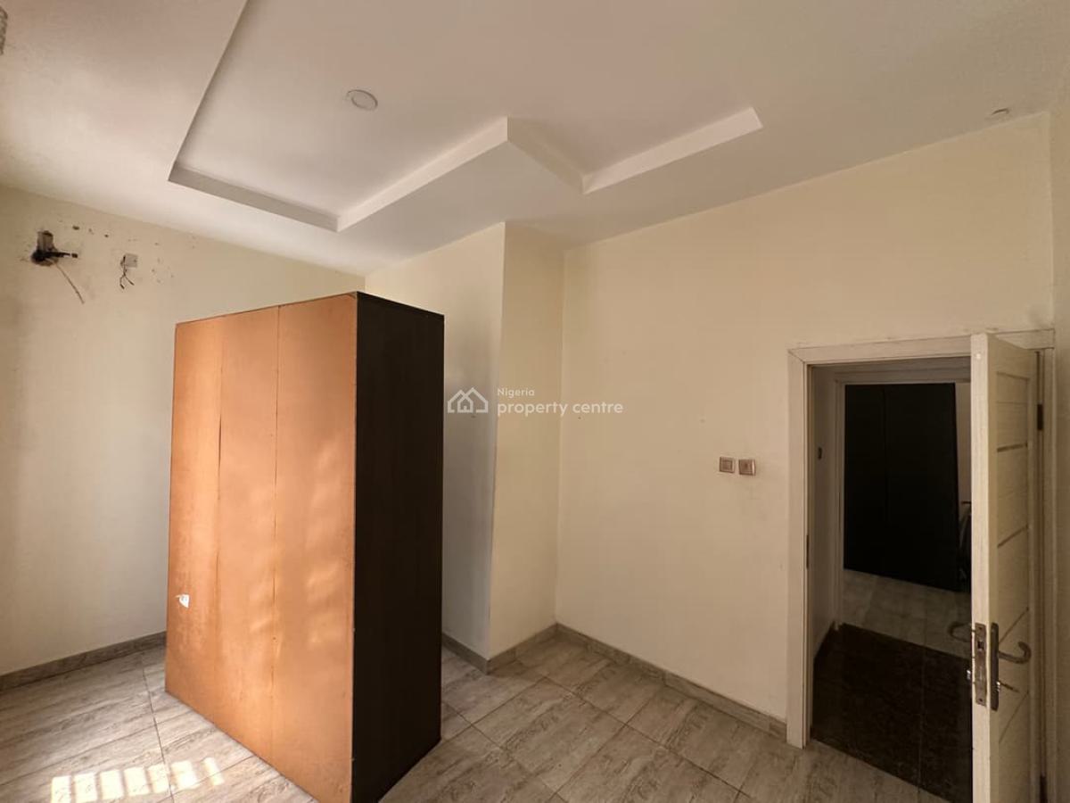 4 Bedroom Terrace Duplex, Mobil Road, Ilaje, Ajah, Lagos, Terraced Duplex for Rent