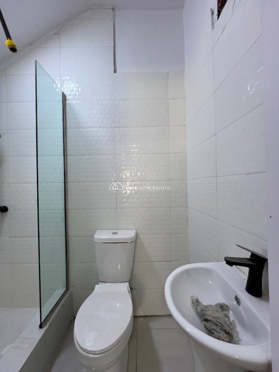 Fully-serviced 1-bedroom Flat with Steady Electricity, Off Admiralty Way, Lekki Phase 1, Lekki, Lagos, Mini Flat (room and Parlour) for Rent