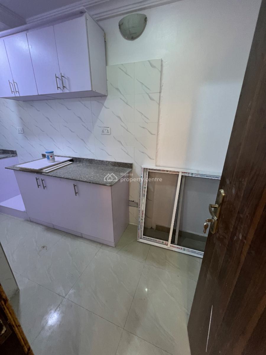 Fully-serviced 1-bedroom Flat with Steady Electricity, Off Admiralty Way, Lekki Phase 1, Lekki, Lagos, Mini Flat (room and Parlour) for Rent