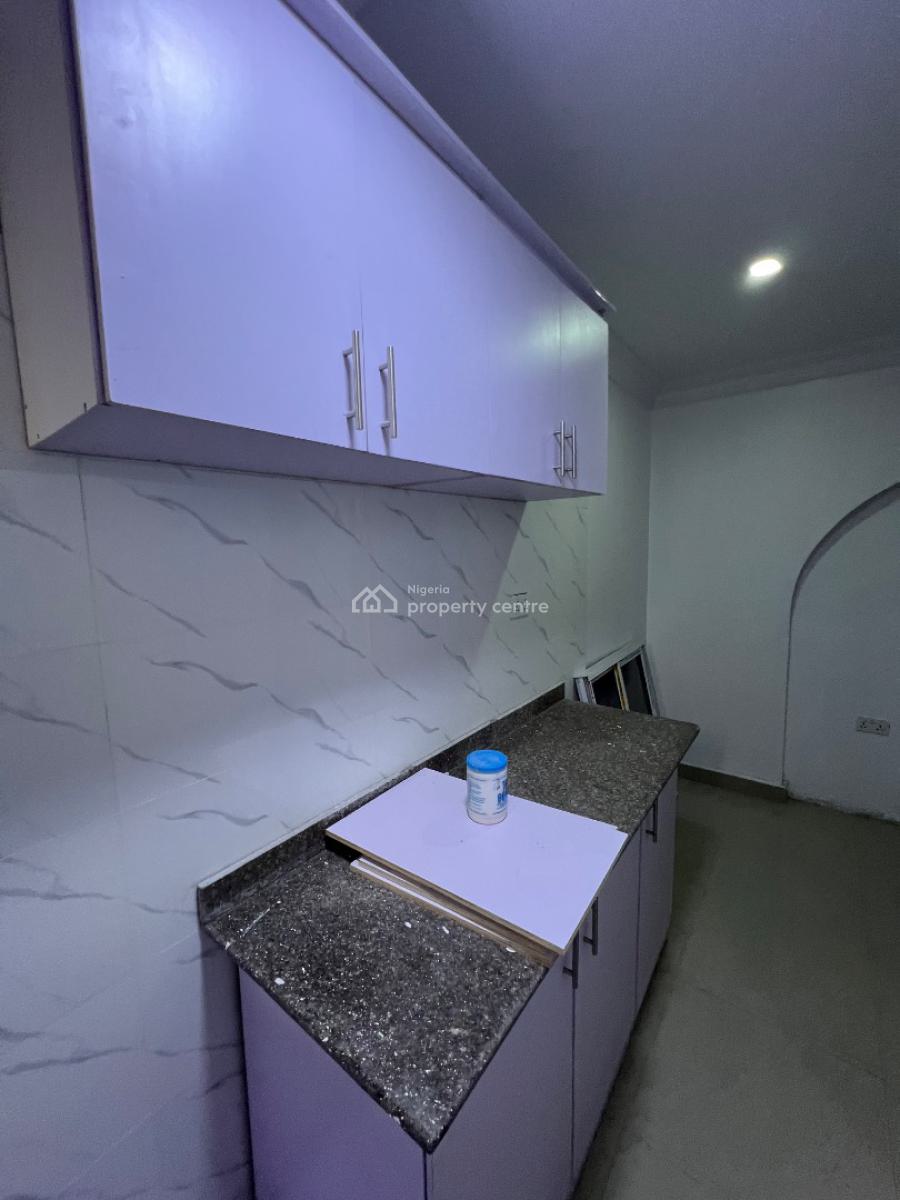 Fully-serviced 1-bedroom Flat with Steady Electricity, Off Admiralty Way, Lekki Phase 1, Lekki, Lagos, Mini Flat (room and Parlour) for Rent