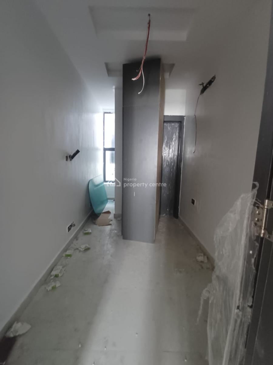 Newly Built 3 Bedroom Apartment, Swimming Pool, Elevator, Heat Extract, Right Hand Side, Lekki Phase 1, Lekki, Lagos, Flat / Apartment for Sale