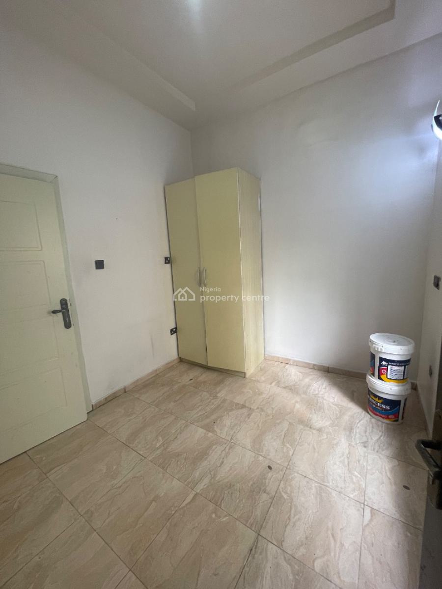 Standard Single Room in a Duplex Shared Apartment, Ikota, Lekki, Lagos, Self Contain (single Rooms) for Rent