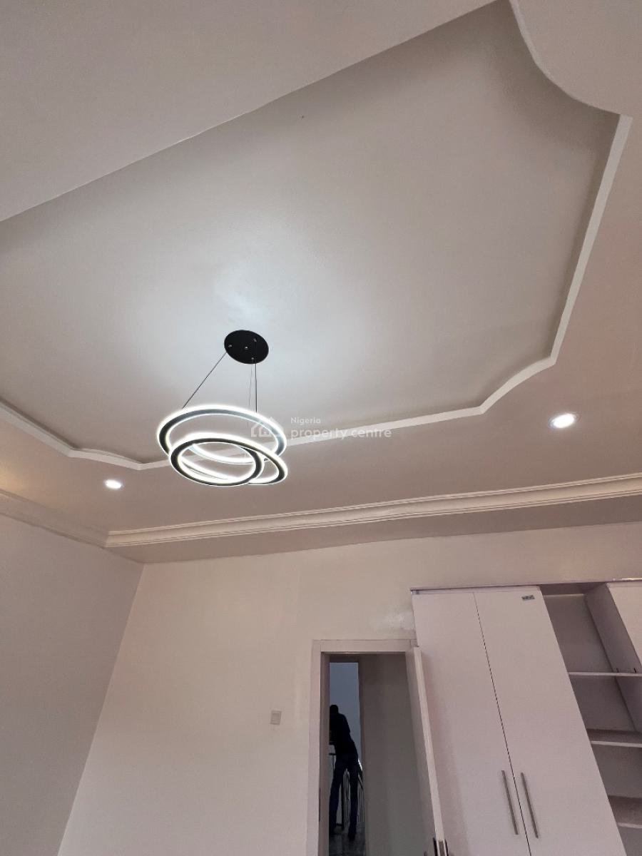 Massive and Fully-serviced Studio Apartment with Steady Electricity, Lekki Phase 1, Lekki, Lagos, Self Contain (single Rooms) for Rent