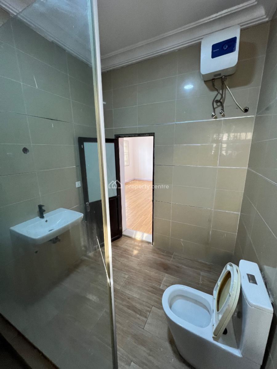 Massive and Fully-serviced Studio Apartment with Steady Electricity, Lekki Phase 1, Lekki, Lagos, Self Contain (single Rooms) for Rent