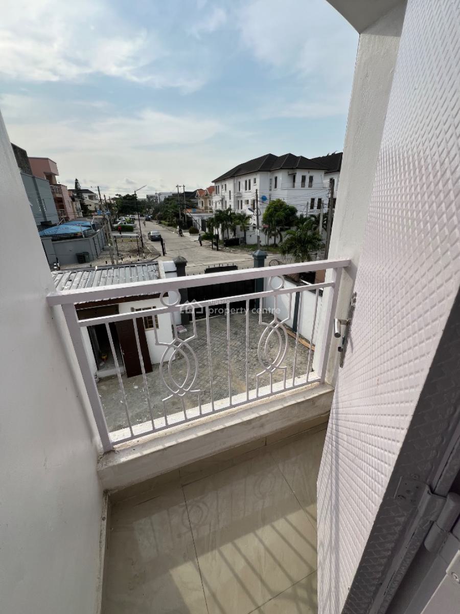 Massive and Fully-serviced Studio Apartment with Steady Electricity, Lekki Phase 1, Lekki, Lagos, Self Contain (single Rooms) for Rent