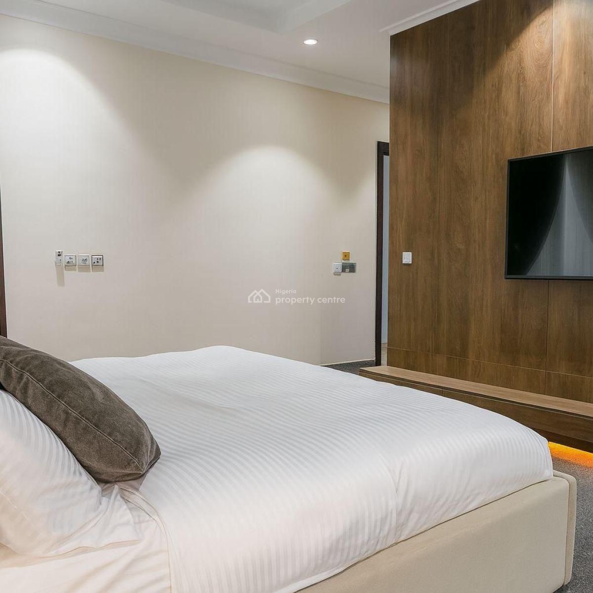 Luxuriously Furnished 2 Bedroom Apartment, Victoria Island (vi), Lagos, Flat / Apartment Short Let