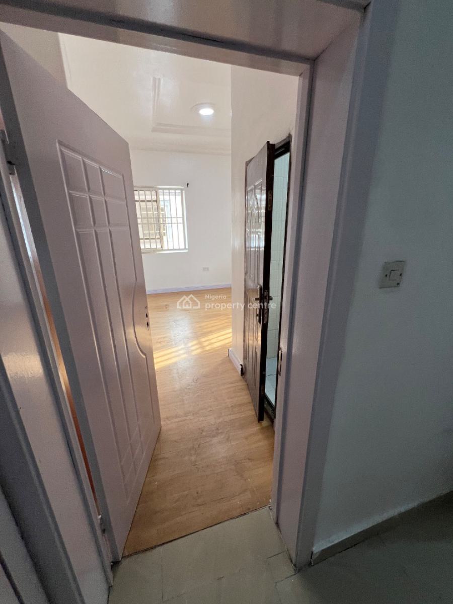 Spacious Fully-serviced Studio Apartment with Steady Electricity, Off Admiralty Way, Lekki Phase 1, Lekki, Lagos, Self Contain (single Rooms) for Rent