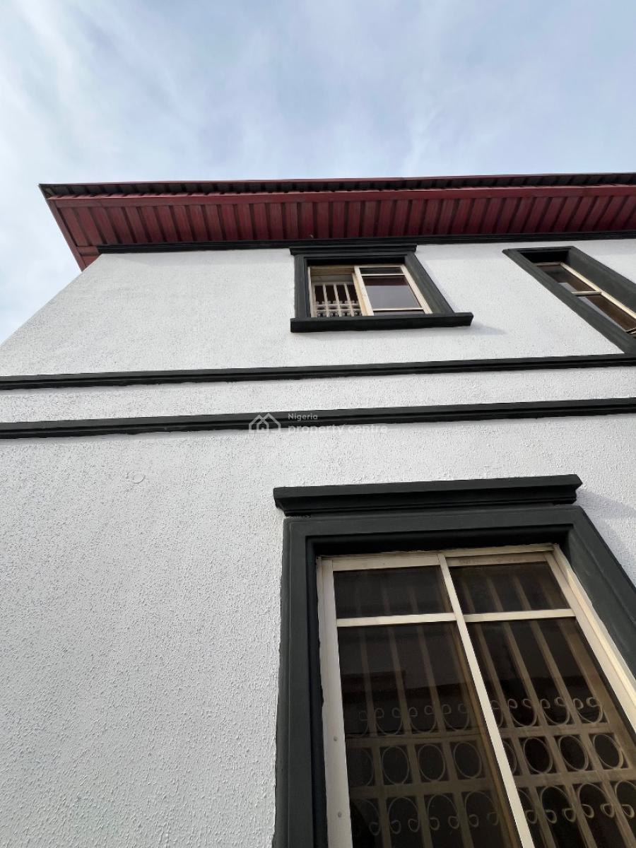 Spacious Fully-serviced Studio Apartment with Steady Electricity, Off Admiralty Way, Lekki Phase 1, Lekki, Lagos, Self Contain (single Rooms) for Rent