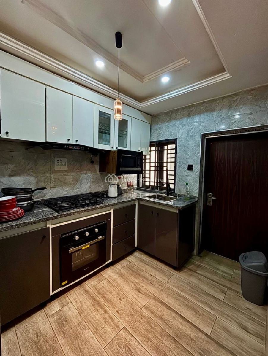 Fully Furnised Two Bedroom, Ebele Okeke Crescent, Wuye, Abuja, Flat / Apartment Short Let