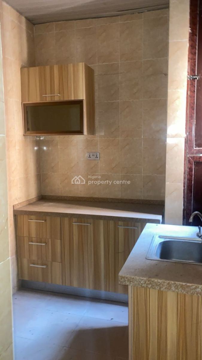 Luxury 2 Bedrooms Flat in a Gated Estate, Fashola Estate, Owode - Ibeshe Road, Ikorodu, Lagos, Flat / Apartment for Sale