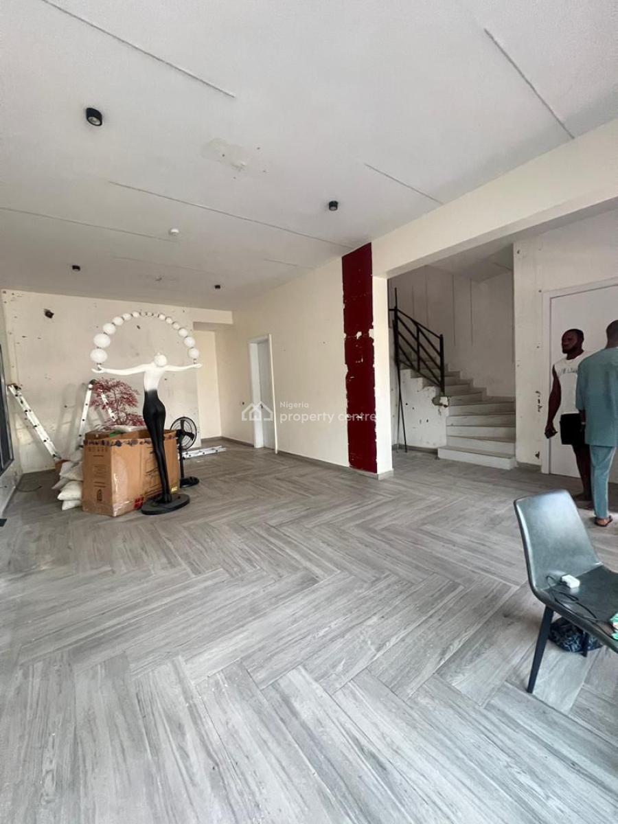 Self-compound 4-bedroom Terrace Duplex with 24/7 Power, Lekki Phase 1, Lekki, Lagos, Terraced Duplex for Rent