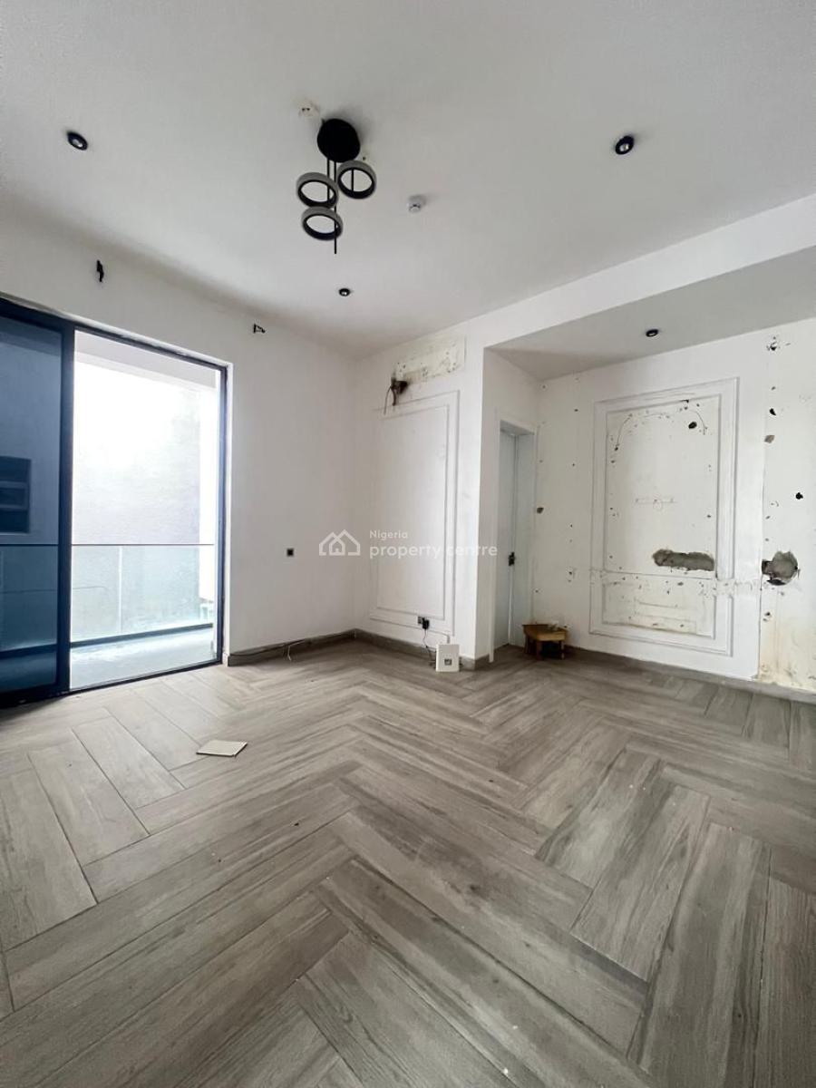 Self-compound 4-bedroom Terrace Duplex with 24/7 Power, Lekki Phase 1, Lekki, Lagos, Terraced Duplex for Rent