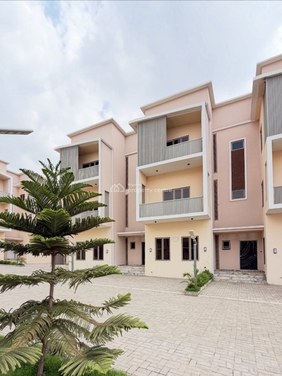 Pristine 4bedroom Terrace Duplex with a Bq, Dawaki, Gwarinpa, Abuja, Terraced Duplex for Sale