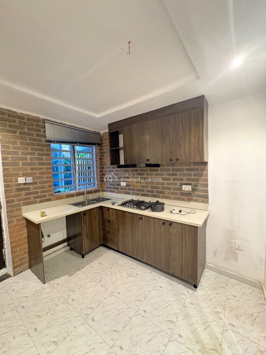 1bedroom/mini Flat, Kenneth Agbakuru Street, Lekki Phase 1, Lekki, Lagos, Mini Flat (room and Parlour) for Rent