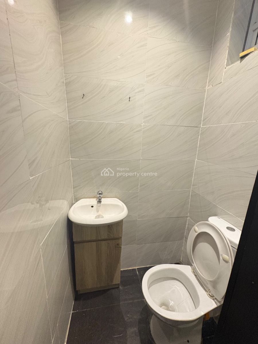 1bedroom/mini Flat, Kenneth Agbakuru Street, Lekki Phase 1, Lekki, Lagos, Mini Flat (room and Parlour) for Rent