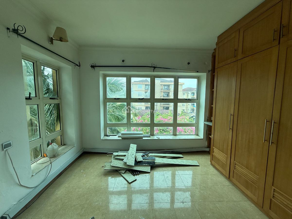 One Bedroom Apartment with Swimming Pool, Lekki Phase 1, Lekki, Lagos, Mini Flat (room and Parlour) for Rent