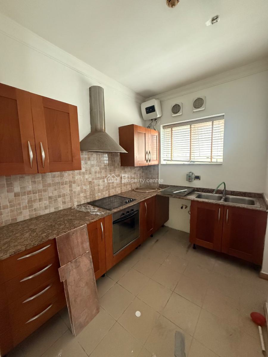 One Bedroom Apartment with Swimming Pool, Lekki Phase 1, Lekki, Lagos, Mini Flat (room and Parlour) for Rent