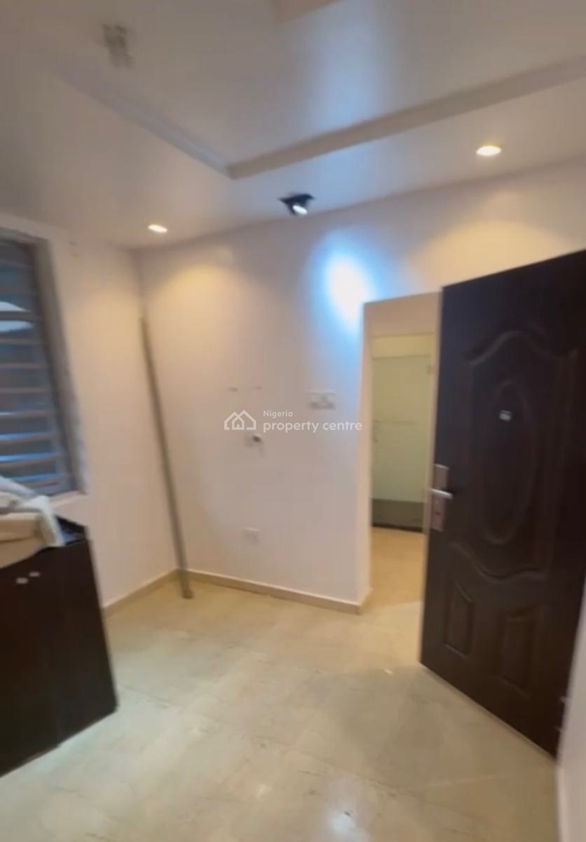 1bedroom, Lekki Phase 1, Lekki Phase 1, Lekki, Lagos, Mini Flat (room and Parlour) for Rent