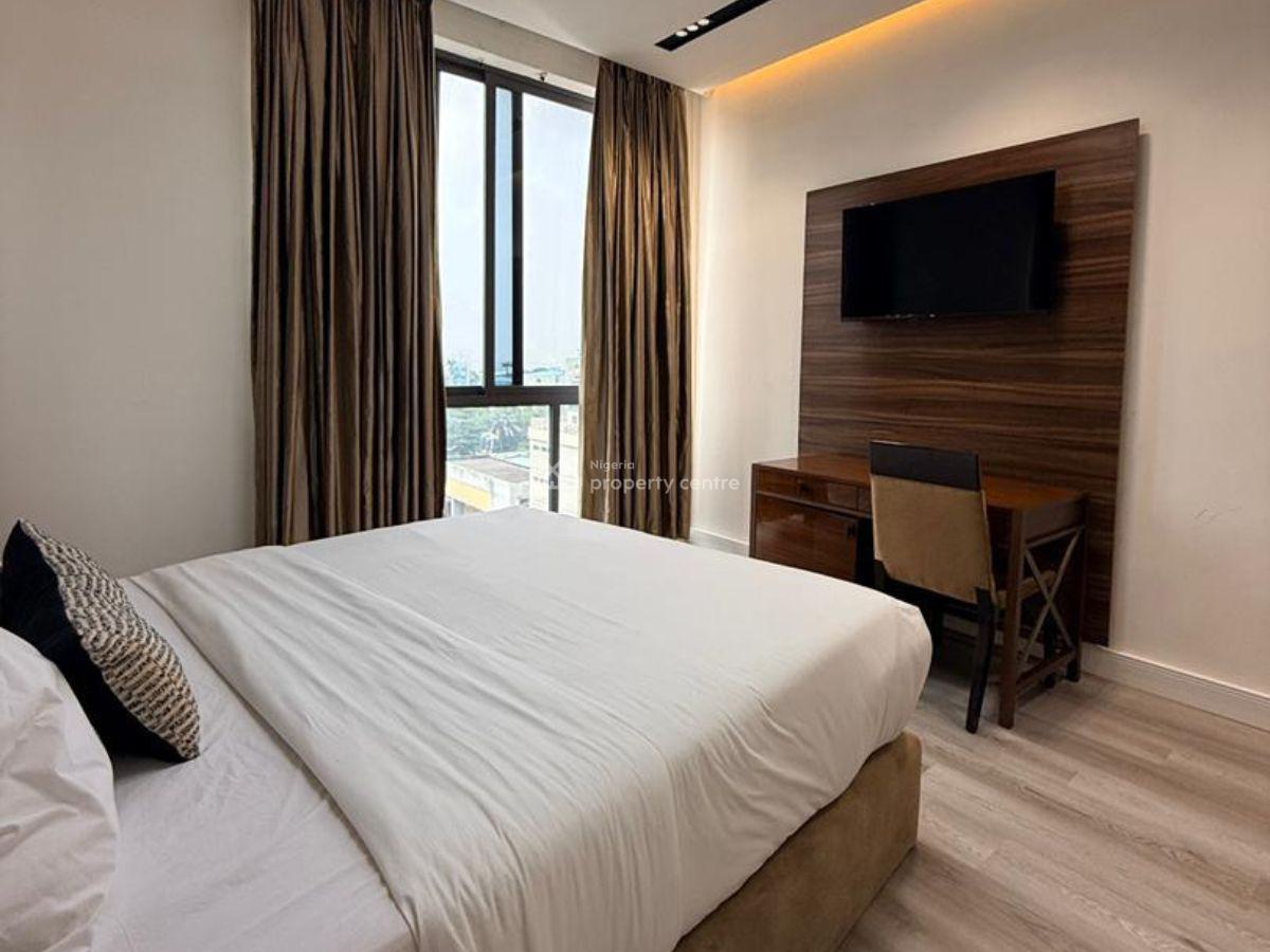 Spacious Furnished 4 Bedroom Flat, Victoria Island (vi), Lagos, Flat / Apartment for Rent