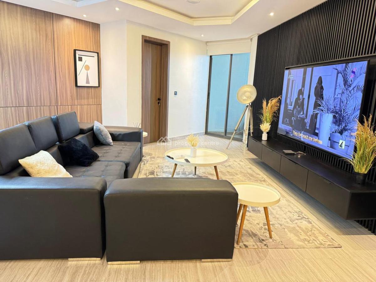 Beautifully Furnished 2 Bedroom Flat with a Pool, Gym and Elevator, Lekki Phase 1, Lekki, Lagos, Flat / Apartment for Sale