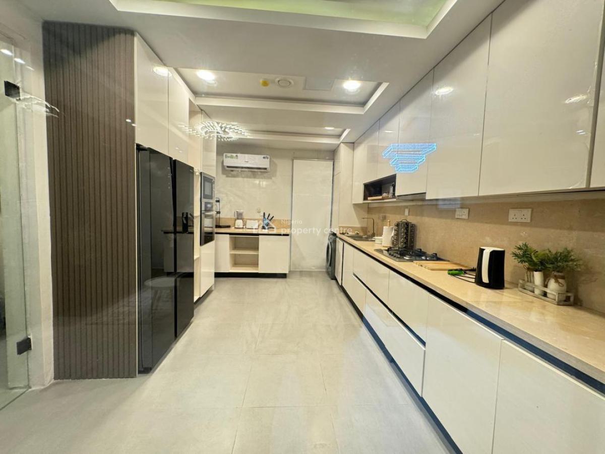 Beautifully Furnished 2 Bedroom Flat with a Pool, Gym and Elevator, Lekki Phase 1, Lekki, Lagos, Flat / Apartment for Sale