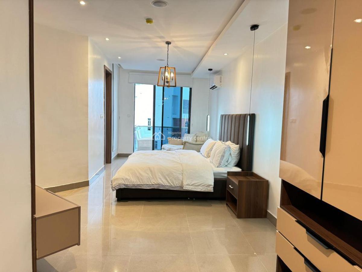 Beautifully Furnished 2 Bedroom Flat with a Pool, Gym and Elevator, Lekki Phase 1, Lekki, Lagos, Flat / Apartment for Sale