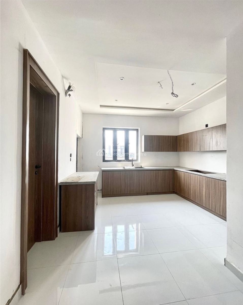 Beautifully Built Luxe 3 Bedroom Penthouse with a Swimming Pool, Ikate, Lekki, Lagos, Flat / Apartment for Sale