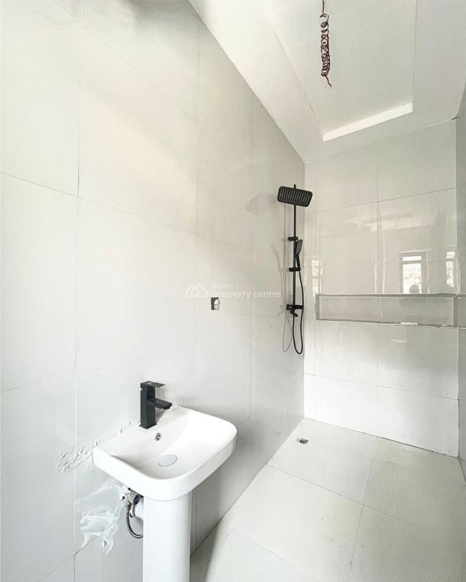 Beautifully Built Luxe 3 Bedroom Penthouse with a Swimming Pool, Ikate, Lekki, Lagos, Flat / Apartment for Sale