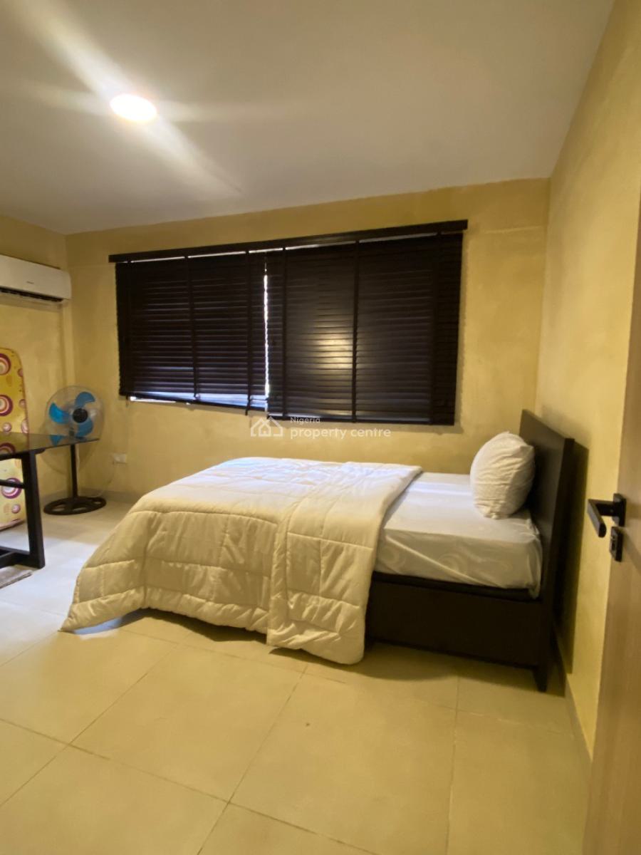 Beautiful Luxury  3 Bedroom Flat ( Ground Floor ), Main Victoria Island  ( Ground Floor ) 24hrs Electricity, Victoria Island (vi), Lagos, Flat / Apartment for Rent