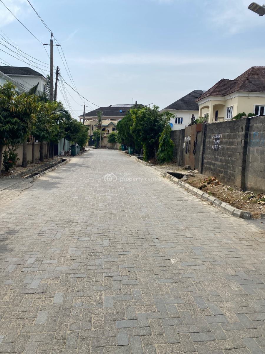 Clean Upstairs 4 Bedroom Flat, By Blenco Supermarket, Before Shop-rite, Sangotedo, Ajah, Lagos, Flat / Apartment for Sale