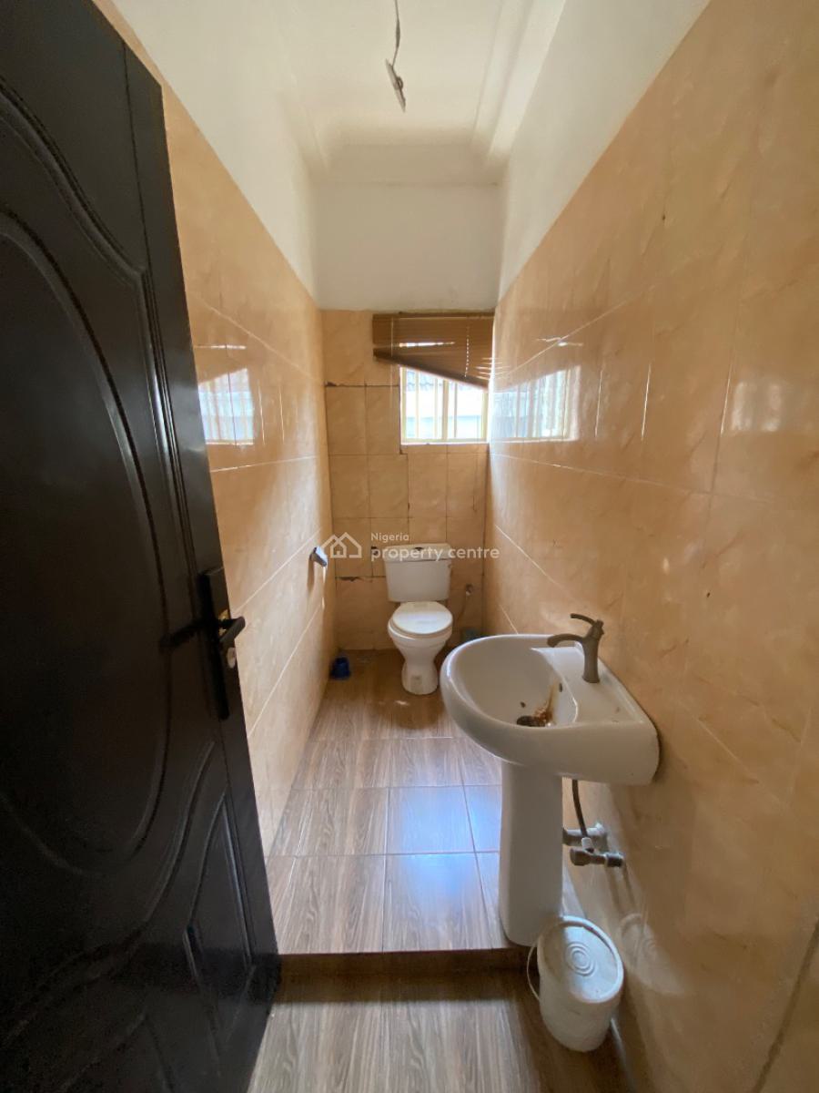Clean Upstairs 4 Bedroom Flat, By Blenco Supermarket, Before Shop-rite, Sangotedo, Ajah, Lagos, Flat / Apartment for Sale