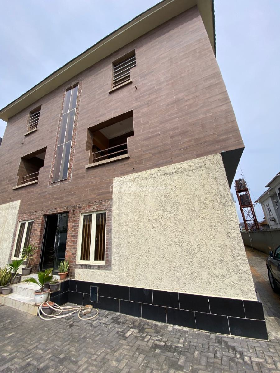 Clean Upstairs 4 Bedroom Flat, By Blenco Supermarket, Before Shop-rite, Sangotedo, Ajah, Lagos, Flat / Apartment for Sale