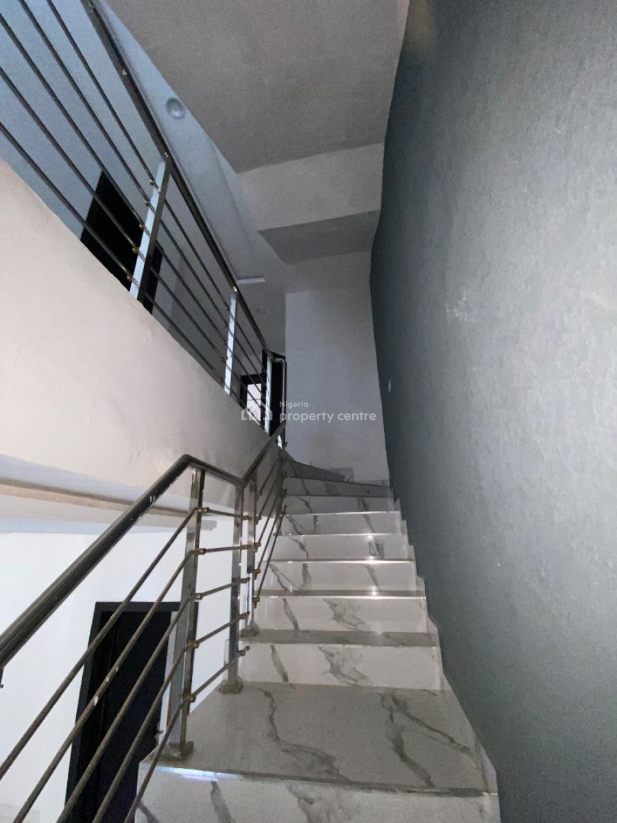 4 Bedrooms Semi Detached House with Bq, Maryland, Lagos, Semi-detached Duplex for Sale