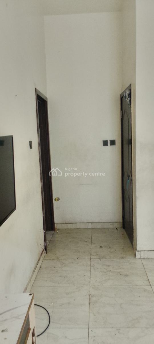 a Spacious Room, Chevron Drive, Chevy View Estate, Lekki, Lagos, Self Contain (single Rooms) for Rent