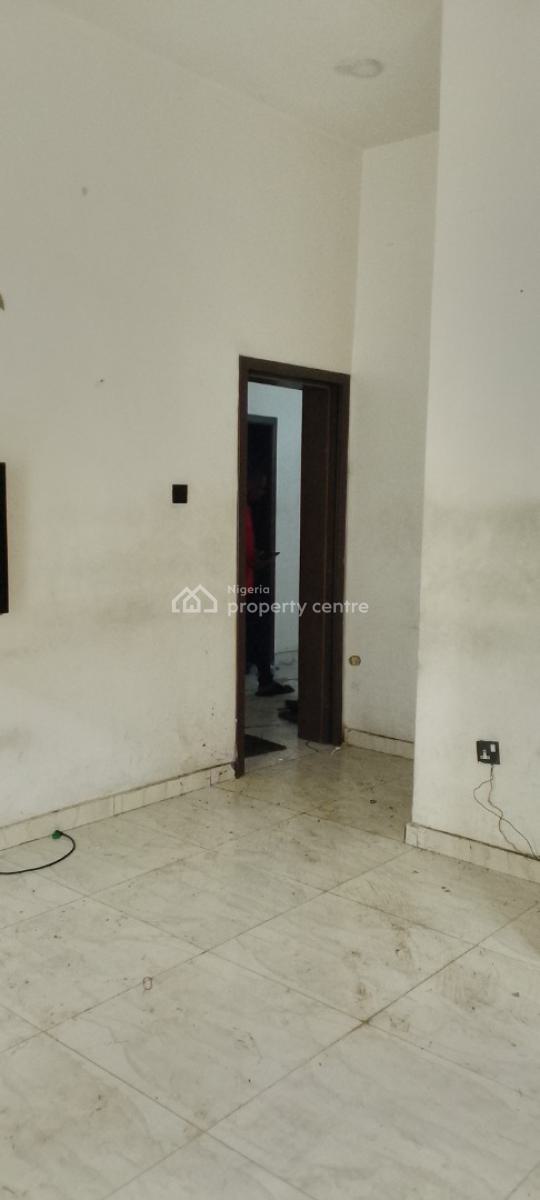a Spacious Room, Chevron Drive, Chevy View Estate, Lekki, Lagos, Self Contain (single Rooms) for Rent