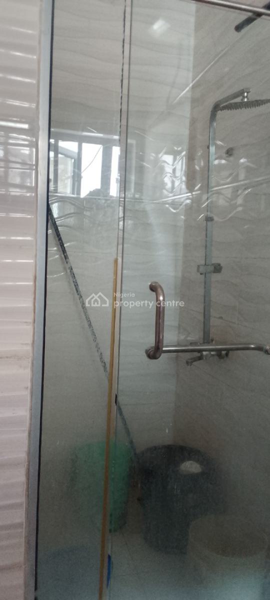 a Spacious Room, Chevron Drive, Chevy View Estate, Lekki, Lagos, Self Contain (single Rooms) for Rent