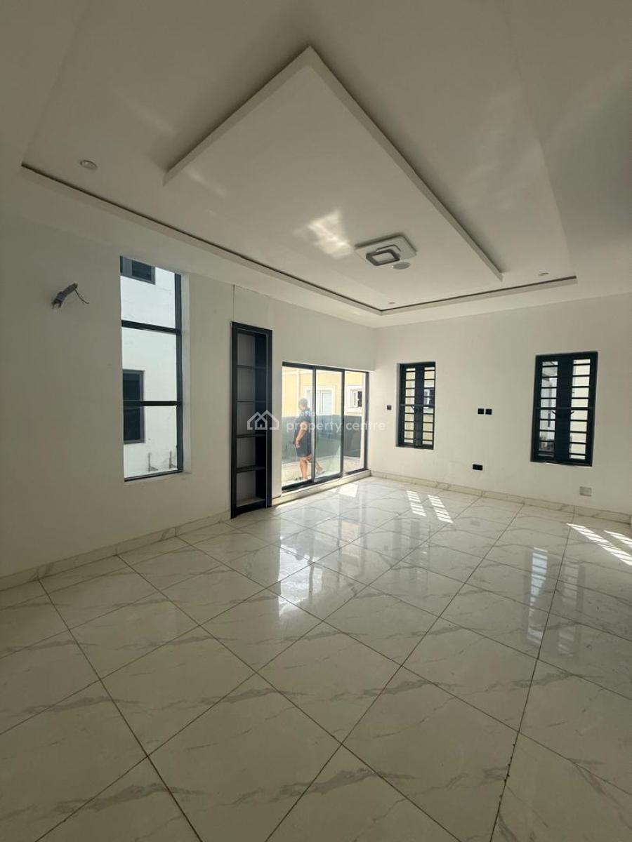 Exquisite Spacious Master Bedroom Apartment, Ologolo, Lekki Phase 1, Lekki, Lagos, Flat / Apartment for Rent