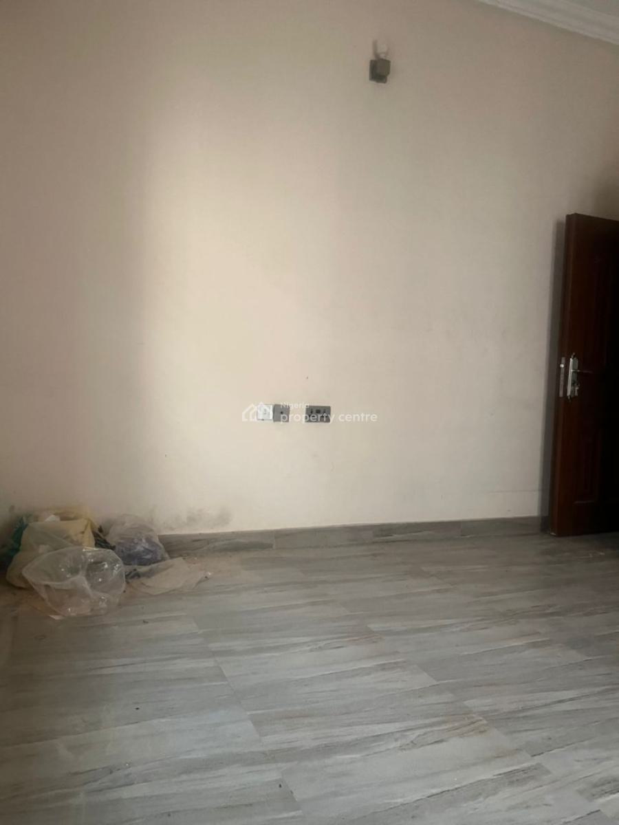 a Single Room with Ac in a Shared Apartment, Spg Road, Ologolo Lekki, Ologolo, Lekki, Lagos, Flat / Apartment for Rent