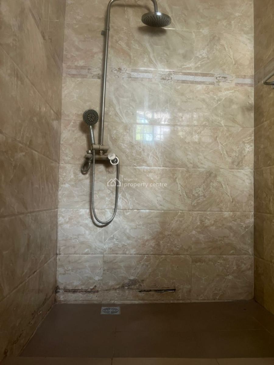 a Single Room with Ac in a Shared Apartment, Spg Road, Ologolo Lekki, Ologolo, Lekki, Lagos, Flat / Apartment for Rent