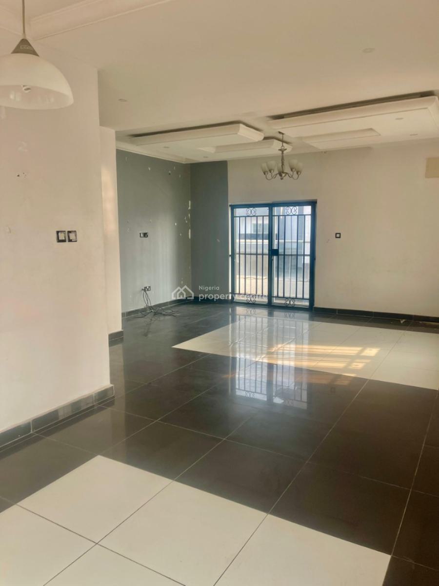 Well Maintained 3 Bedroom Terraced Duplex with Bq, Lekki, Lagos, Terraced Duplex for Sale