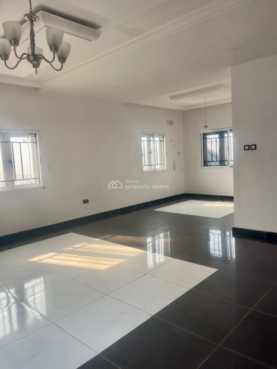 Well Maintained 3 Bedroom Terraced Duplex with Bq, Lekki, Lagos, Terraced Duplex for Sale