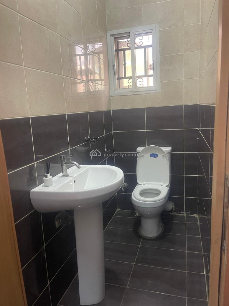 Well Maintained 3 Bedroom Terraced Duplex with Bq, Lekki, Lagos, Terraced Duplex for Sale