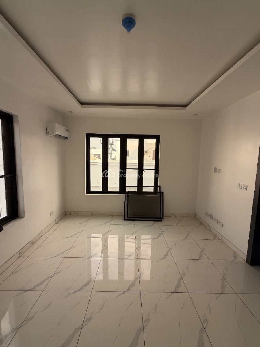 Spacious 2 Bedroom Flat with Pool, Lekki Phase 1, Lekki, Lagos, House for Sale